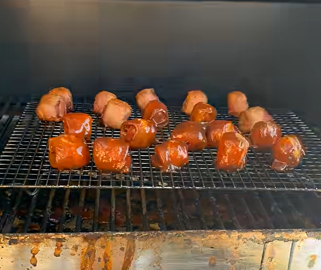 Asian Bang Bacon Bratwurst Bites